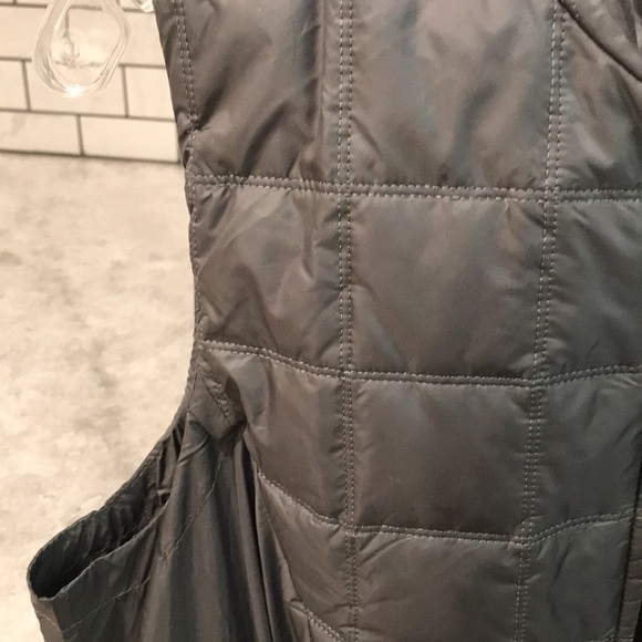 Anatomie Vest Womens Medium Gray Quilted Full Zip Lightweight Travel Jacket - Picture 2 of 9